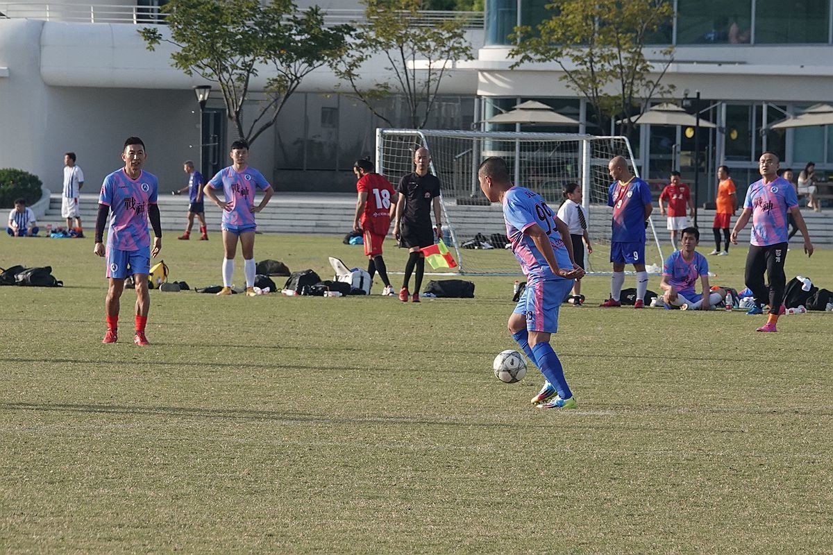 周末的绿茵场（2）