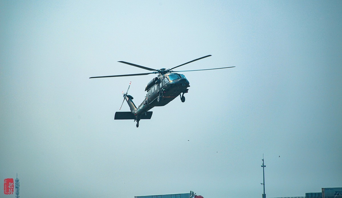 第六届中国天津国际直升机博览会飞行表演掠影