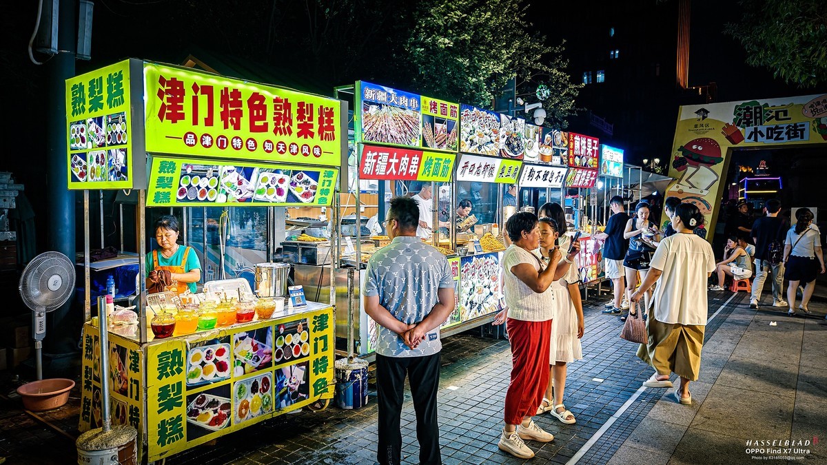 2024-07-27 晚上意式风情街遛弯儿随拍