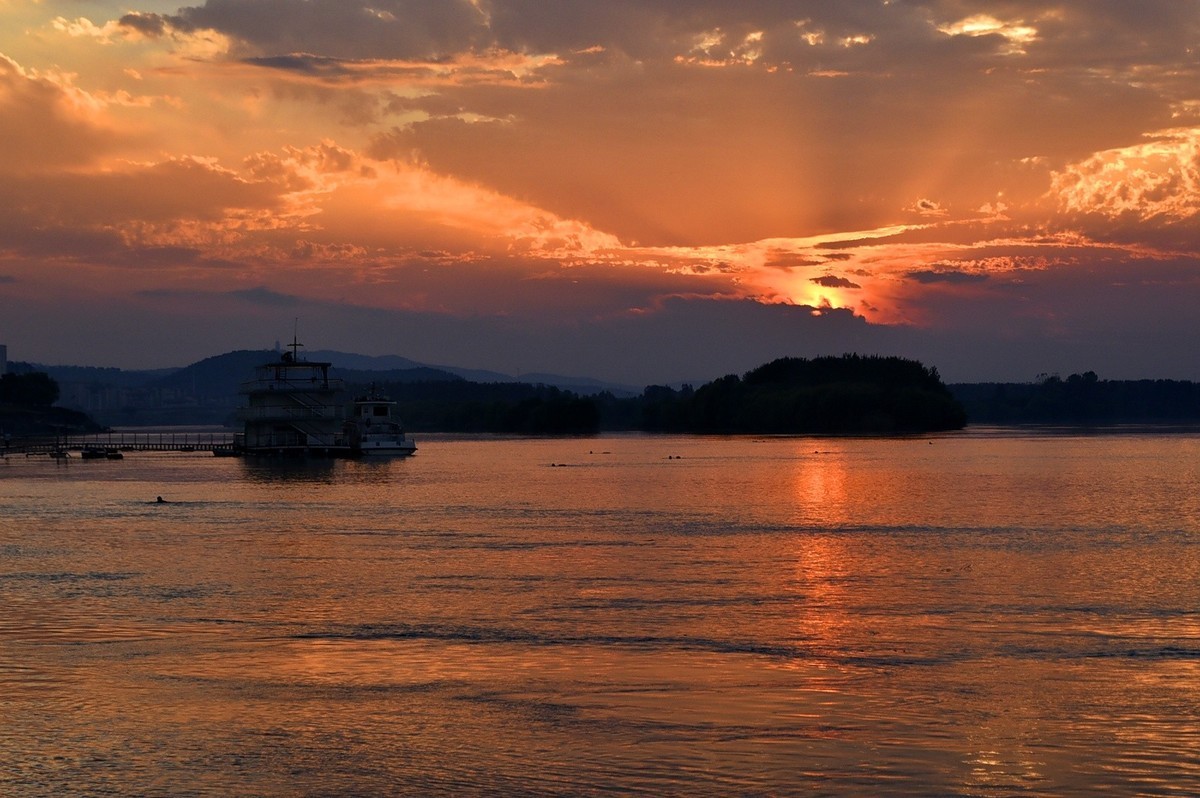 汉江晚霞