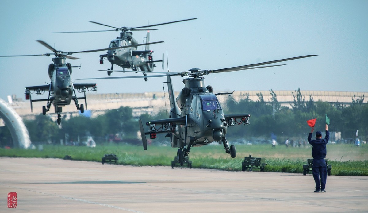 第六届中国天津国际直升机博览会飞行表演掠影