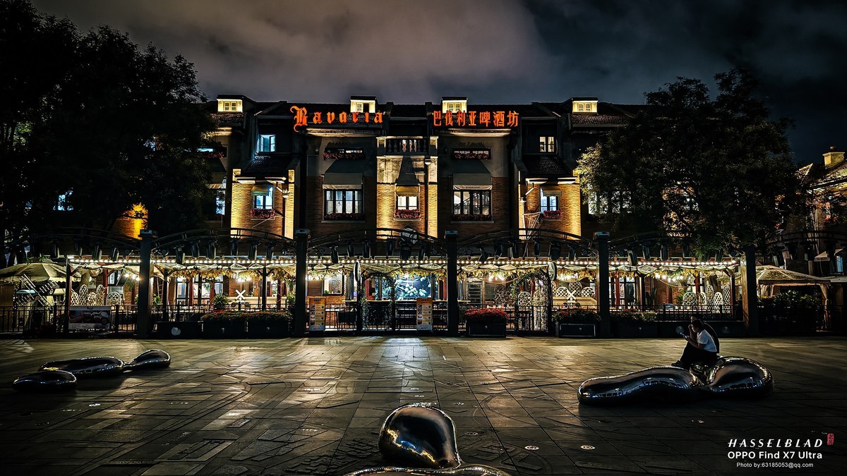 2024-07-27 晚上意式风情街遛弯儿随拍