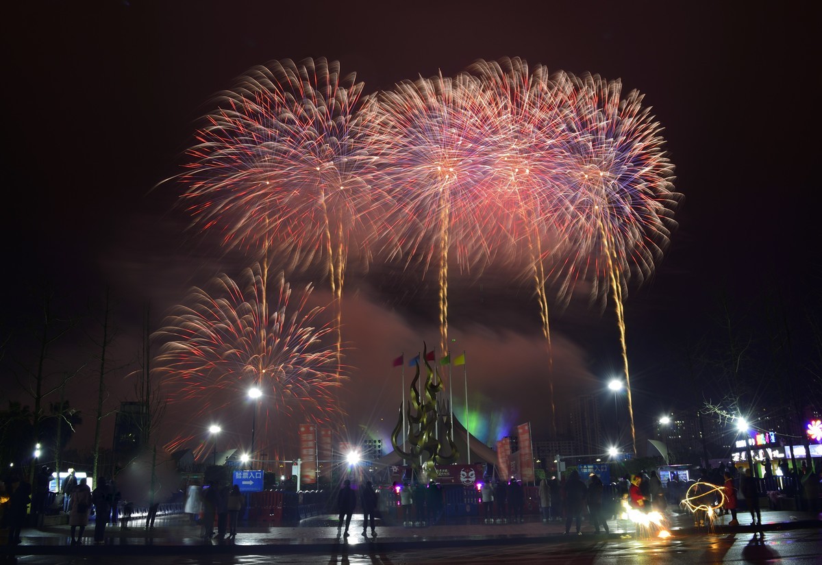 万家灯火  相聚元霄