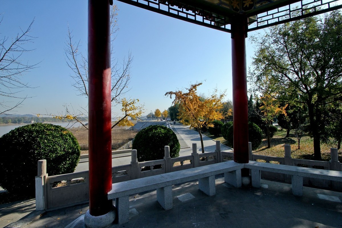 初冬——暖阳下的黄河公园速写（三）