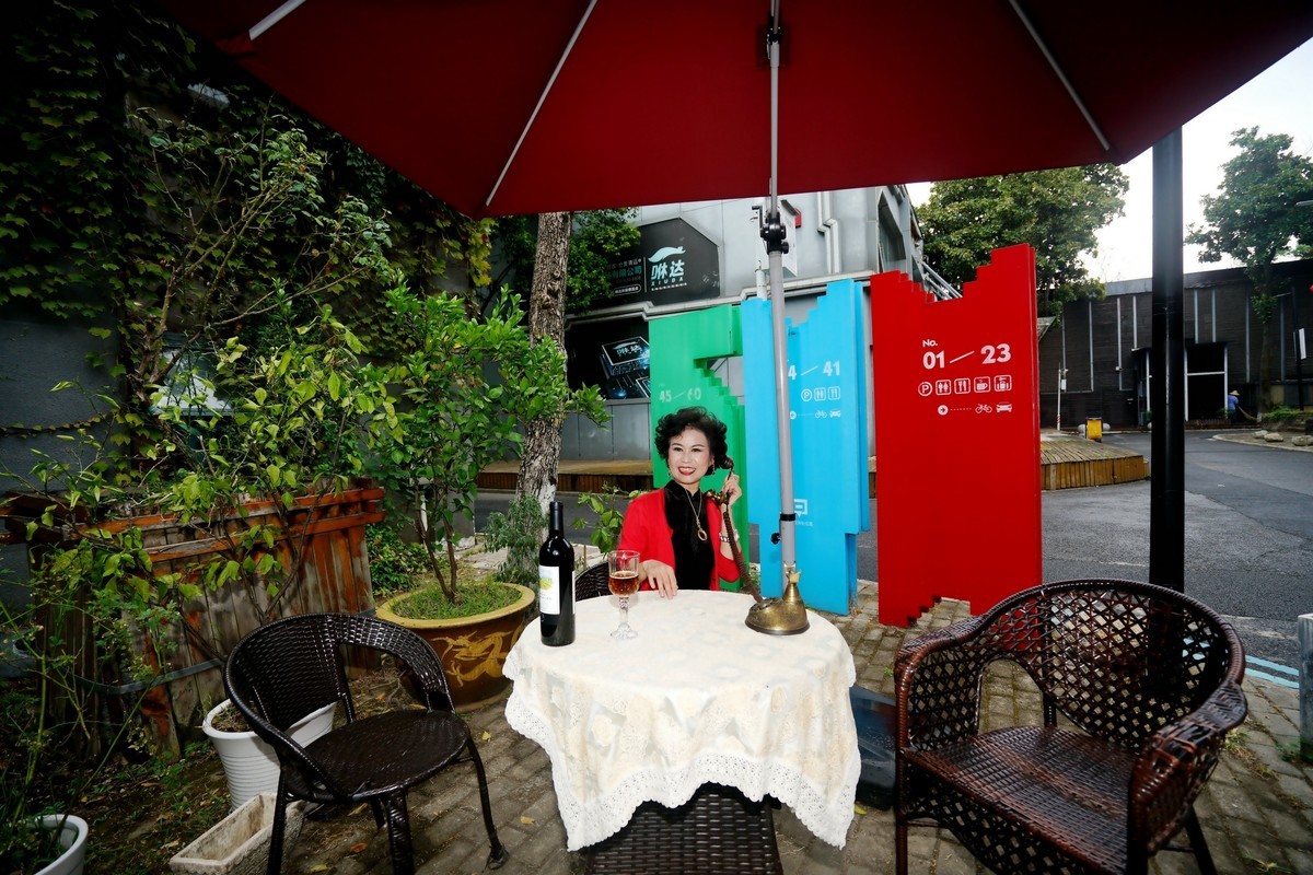 汉阳造文艺园的美女！