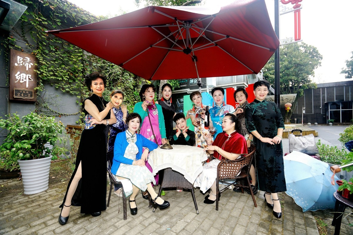 汉阳造文艺园的美女！