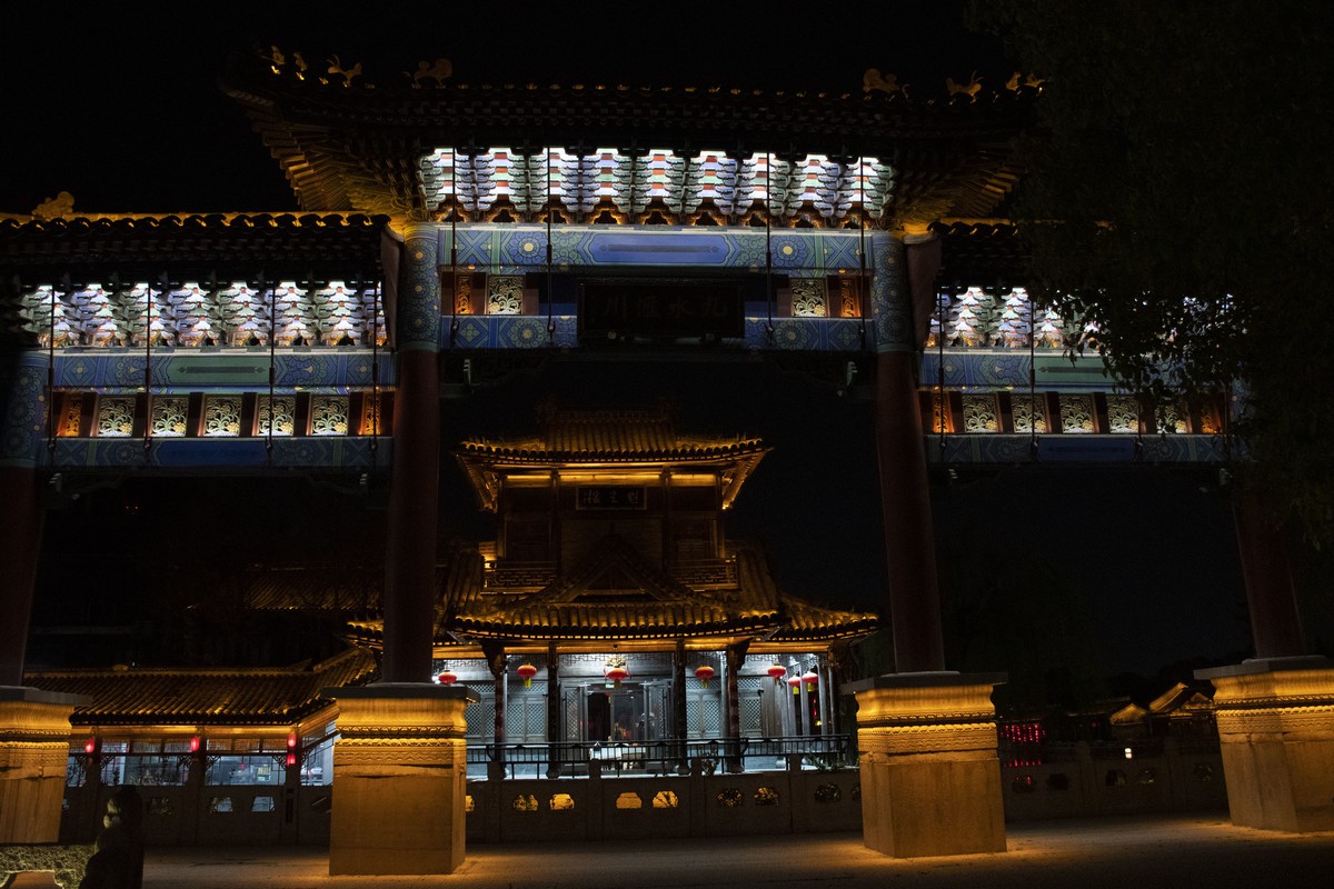 拍照狂魔之夜游台儿庄四【10P】