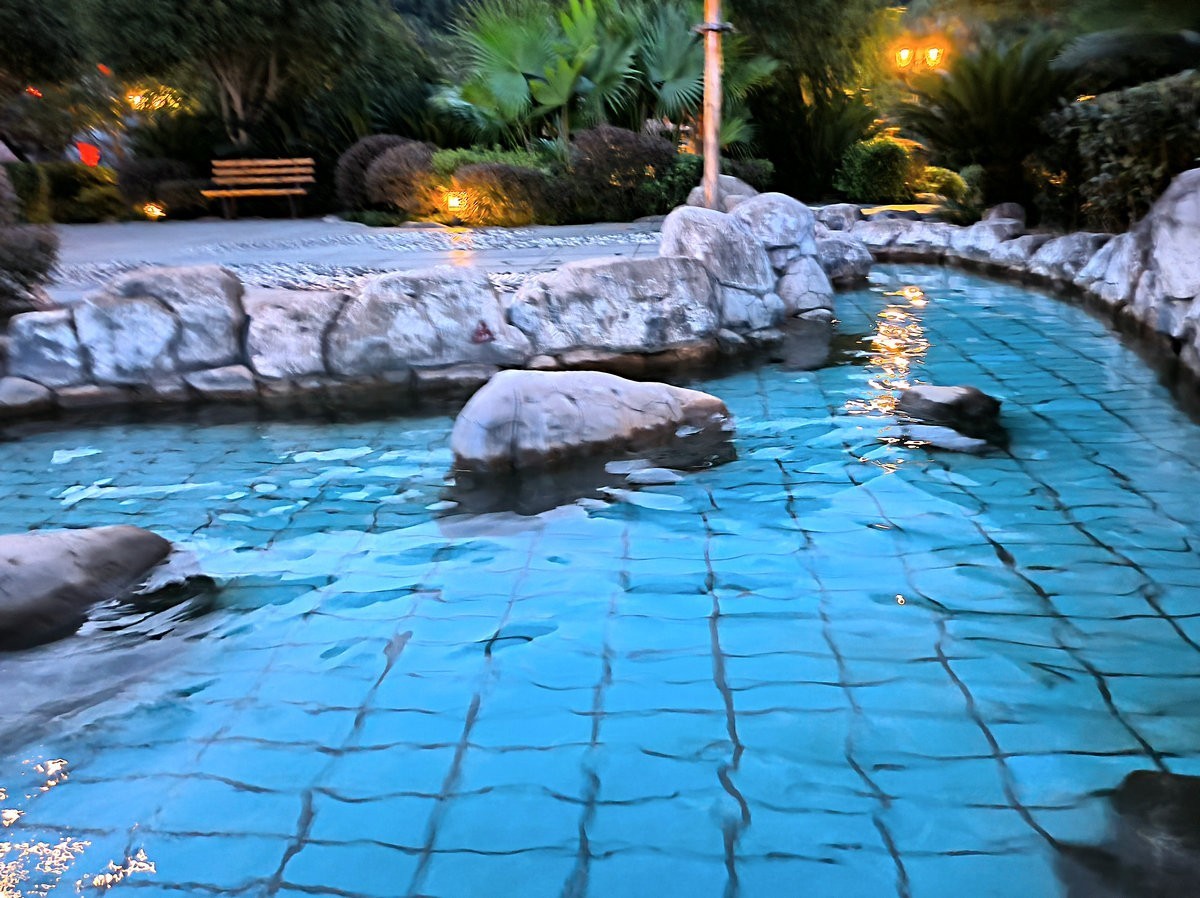 漫步星城 走街串巷（387）秋收汤 红酒醇