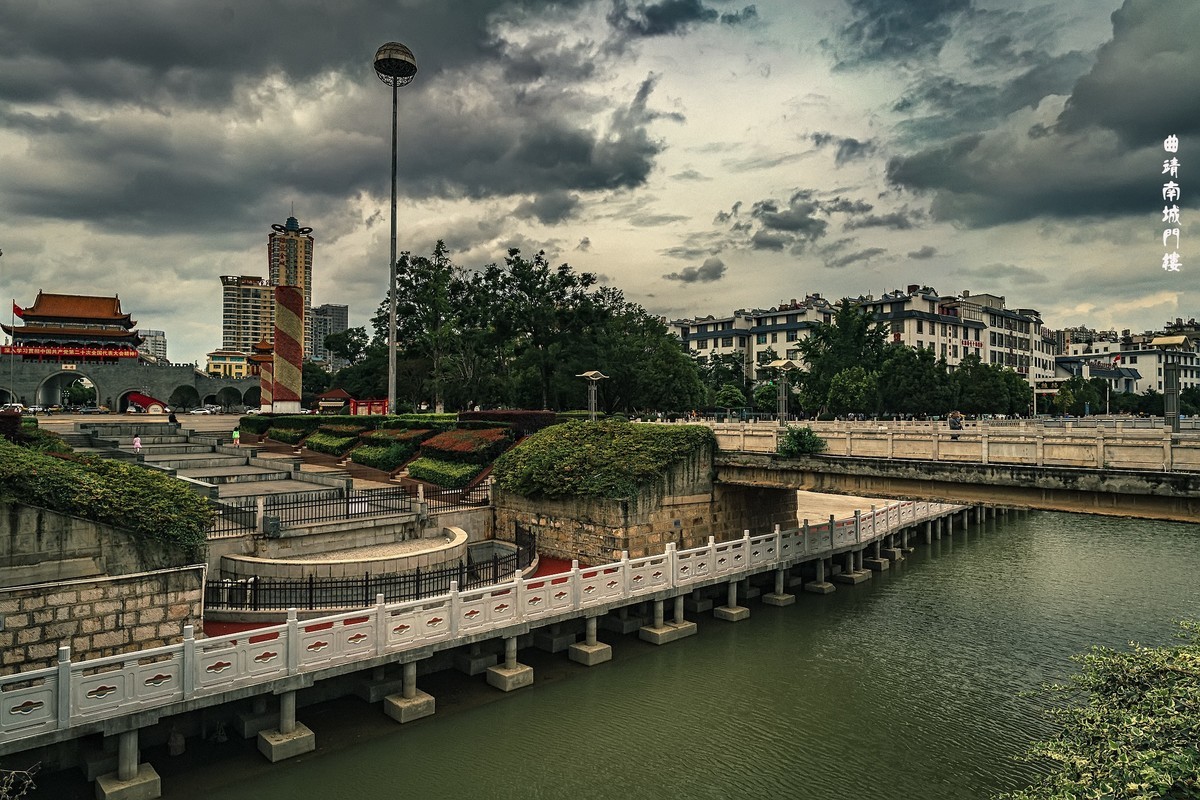 曲靖 · 南城门楼