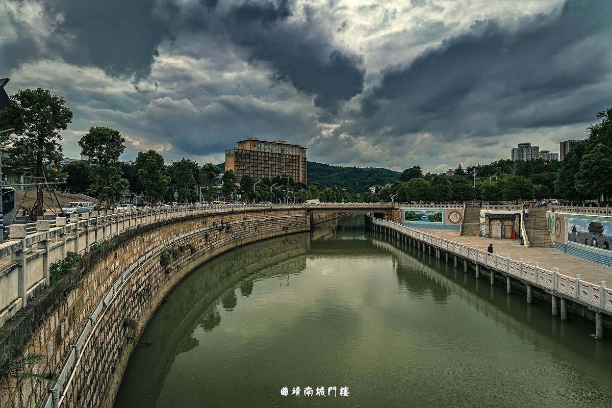 曲靖 · 南城门楼