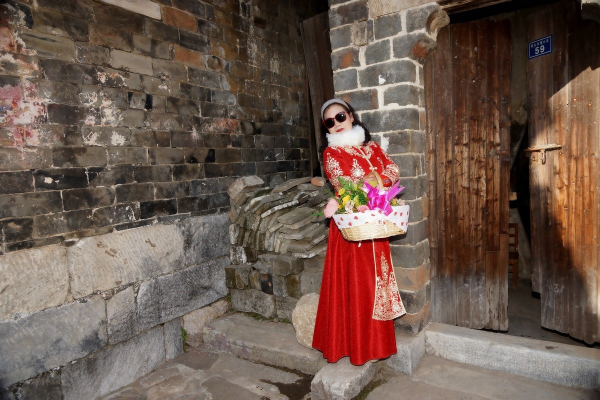 乡村旅游中的美女！