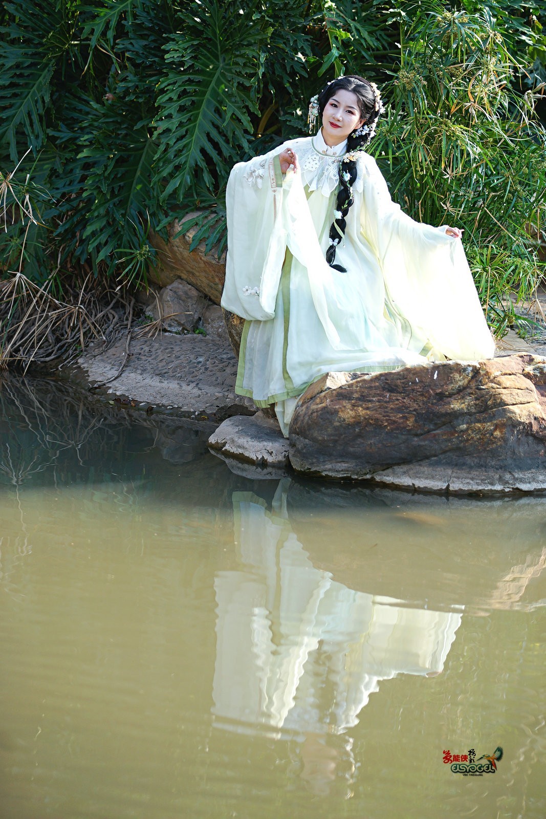 【在水一方】---婉灵