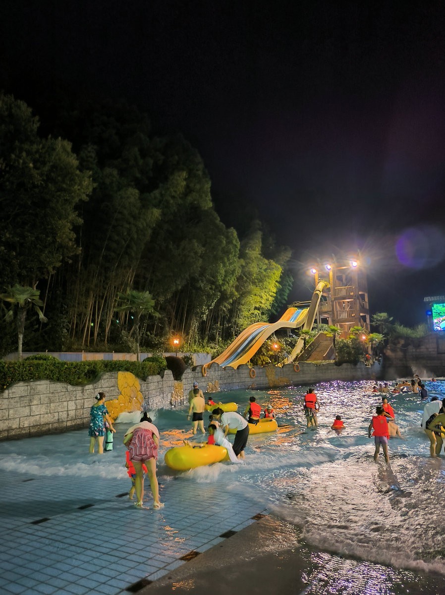 漫步星城 走街串巷（387）秋收汤 红酒醇