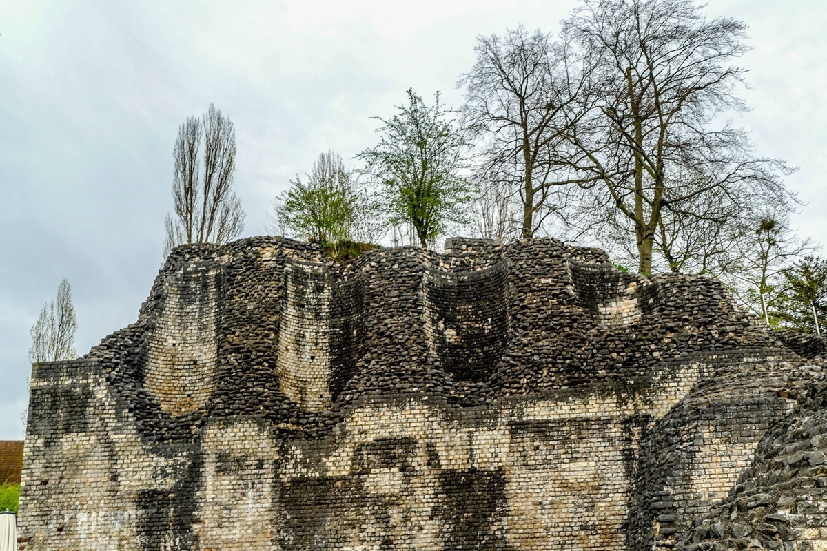 古堡遗址（瑞士”Augusta“）