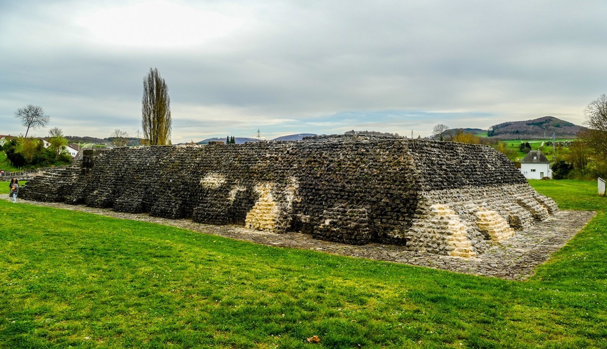 古堡遗址（瑞士”Augusta“）