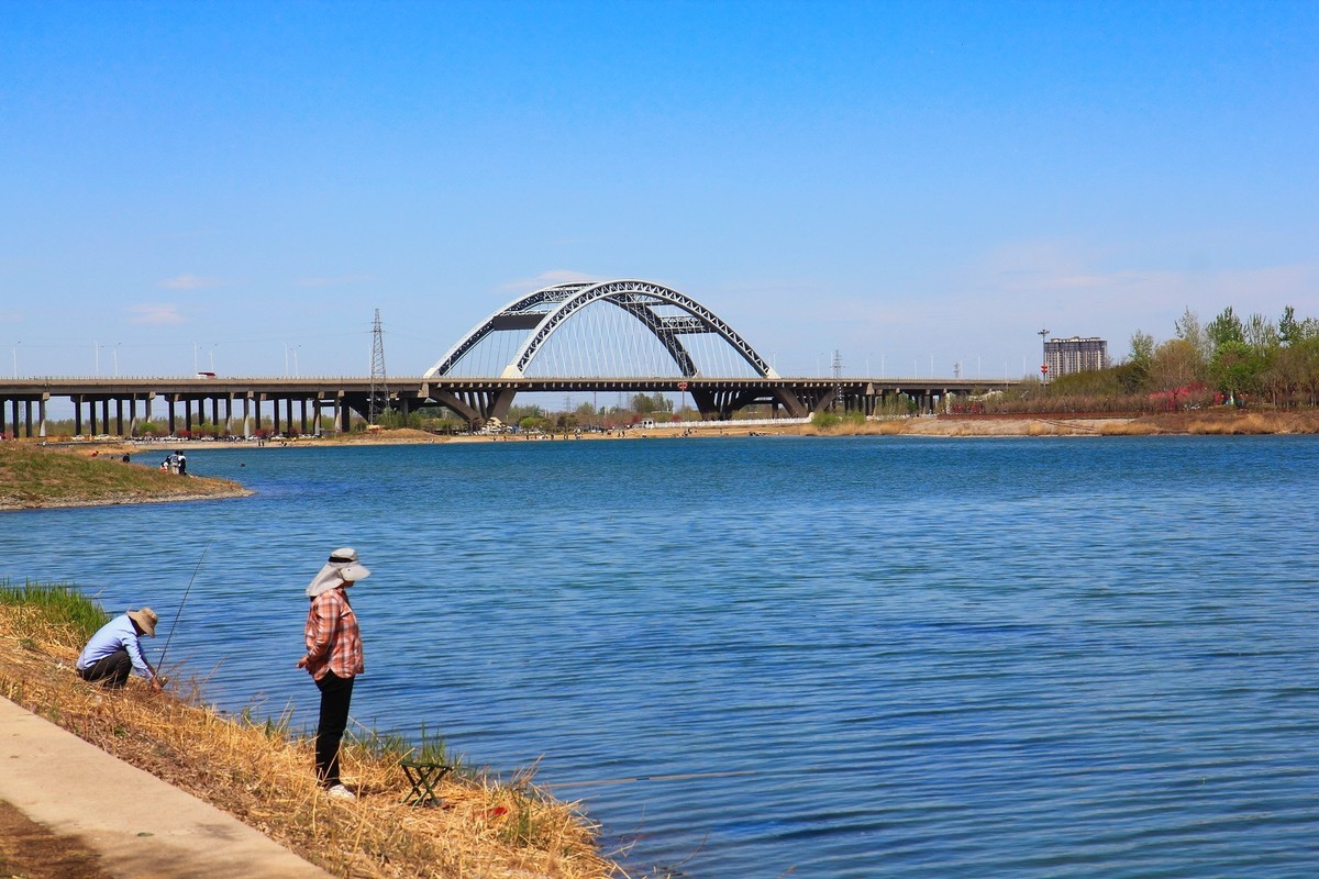 滹沱河畔春光美