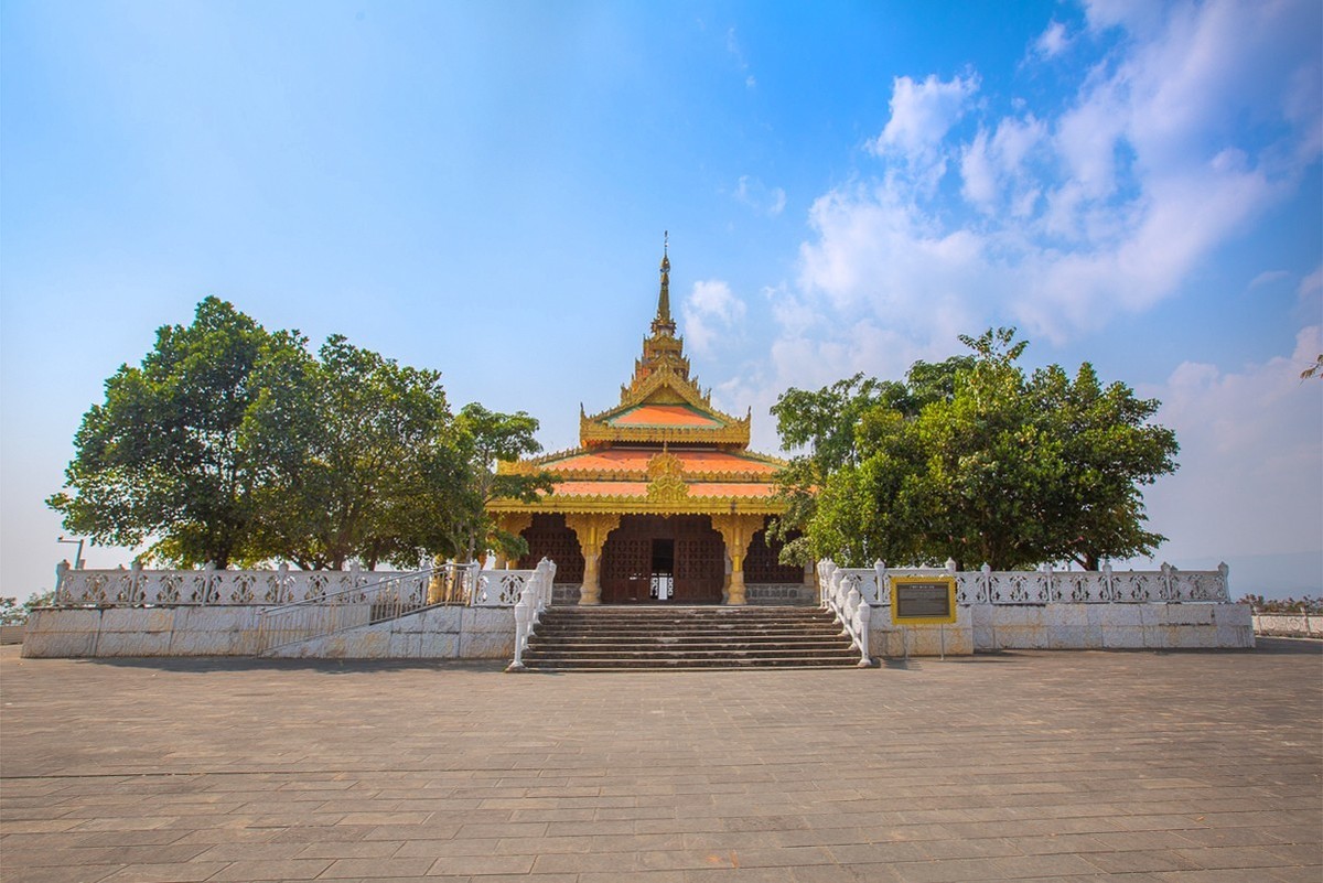 2025-04-08云南瑞丽总佛寺（一）