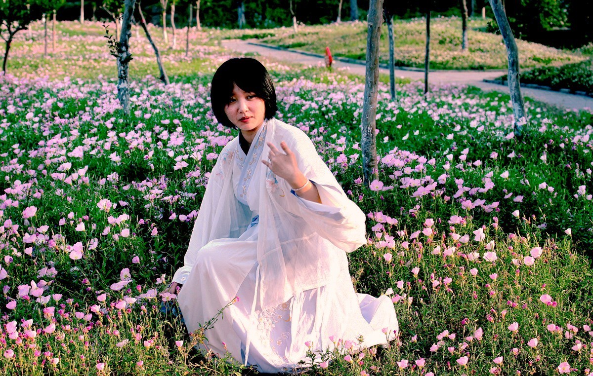 请教  古村老槐  光影魔术手可否局部调色  如只调人物肤色