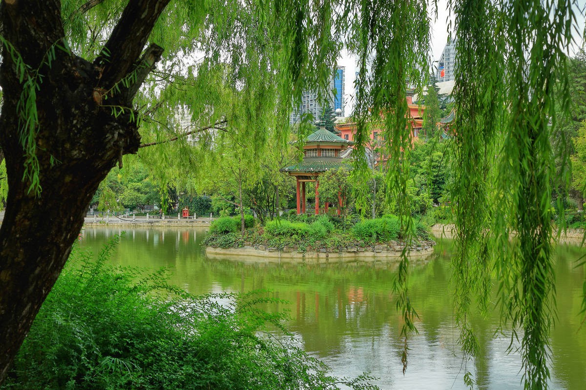 曲靖麒麟公园云南避暑游