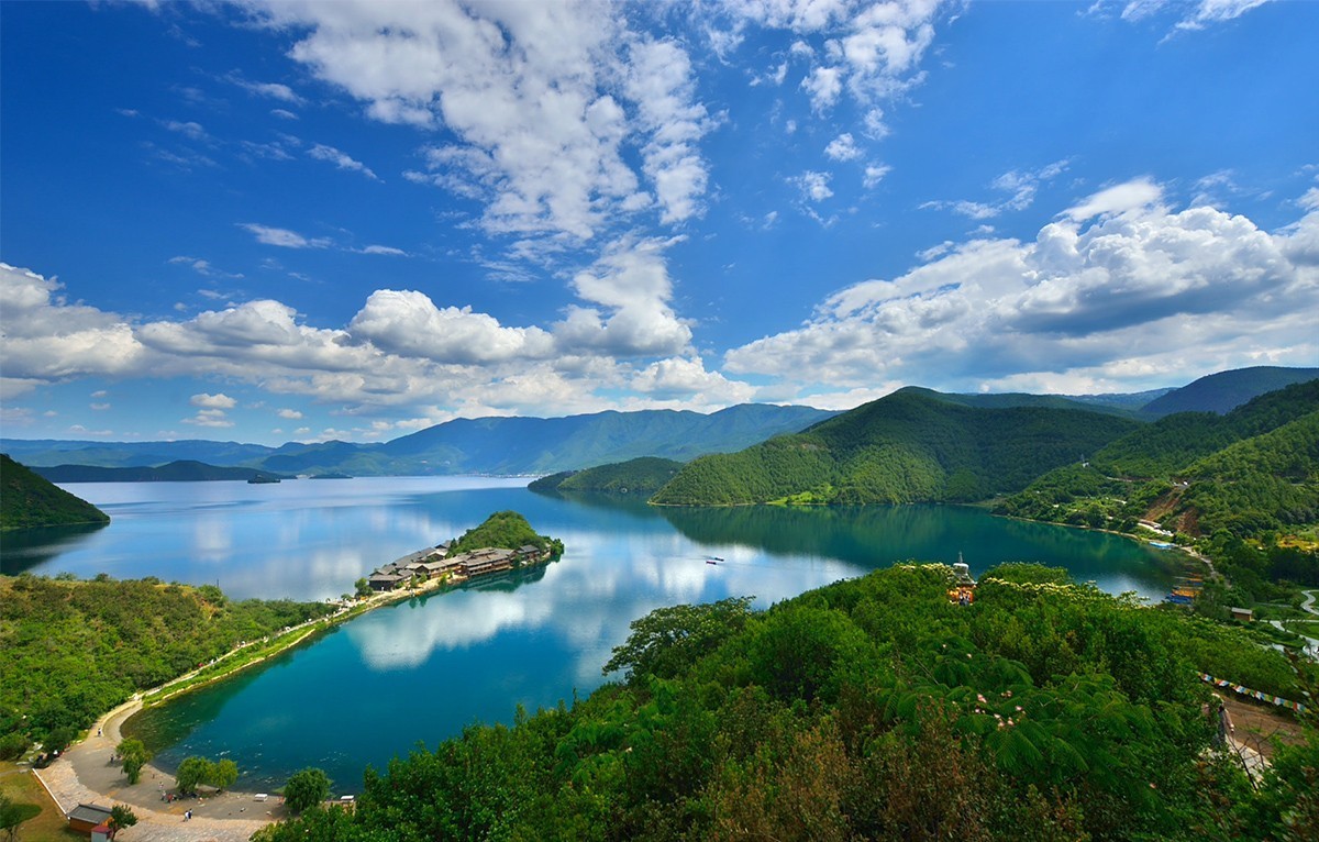泸沽湖里格半岛
