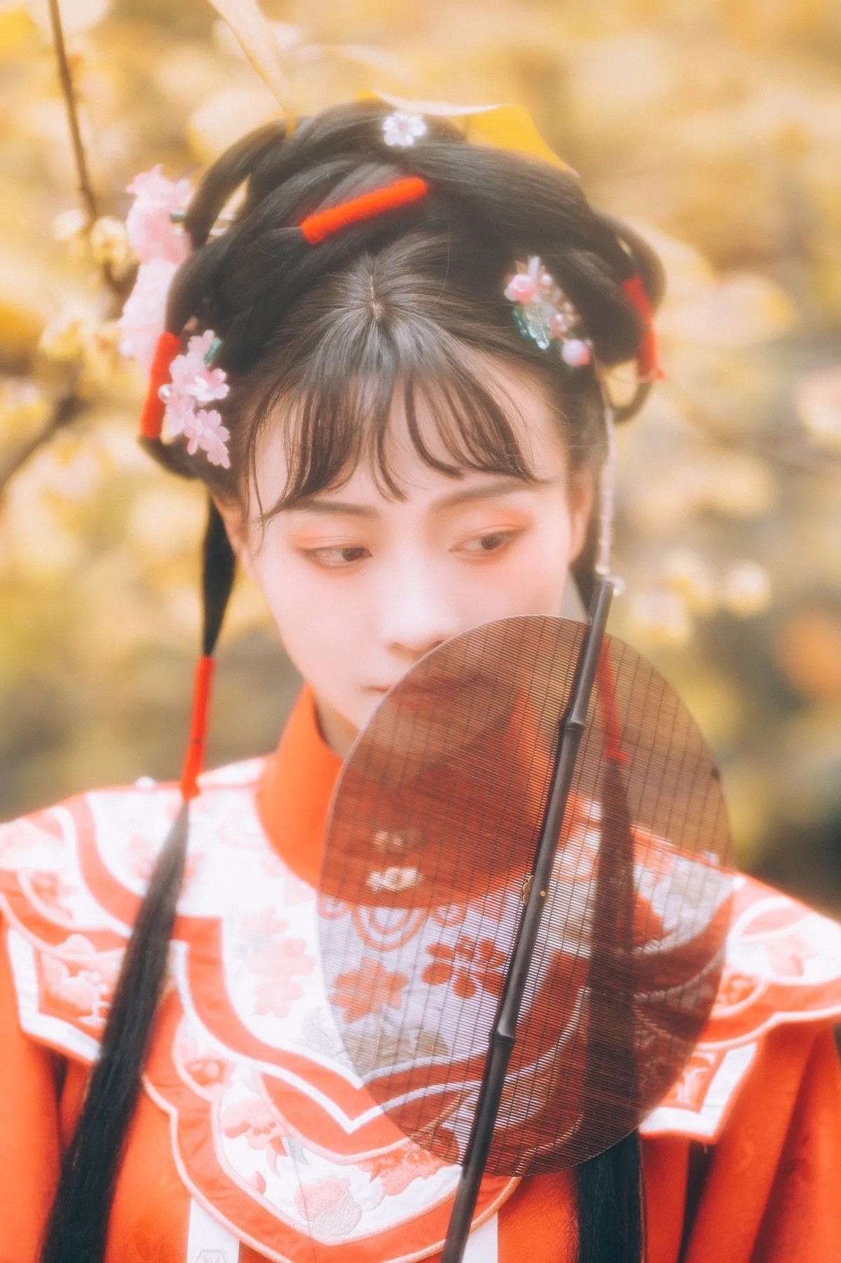 穿越时空汉服女