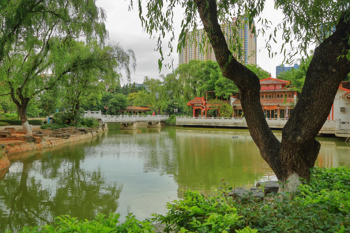 曲靖麒麟公园云南避暑游