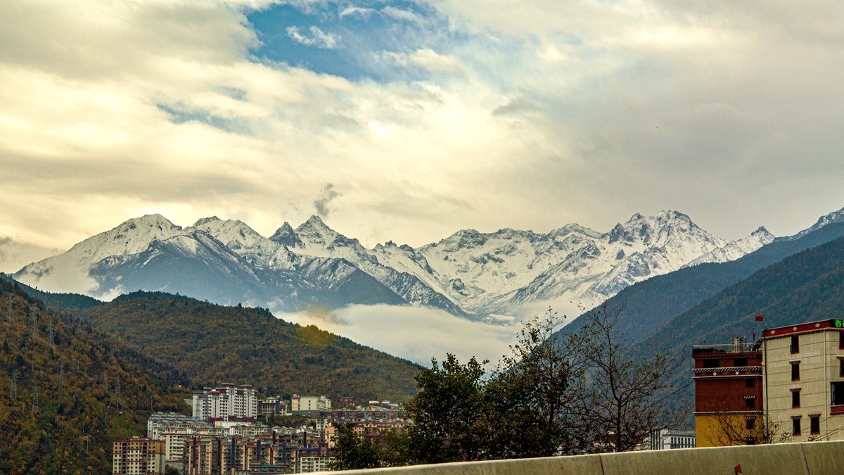 秋行川西高原沿线风光【1】