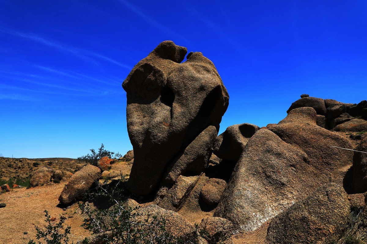 一些并不奇怪的石头