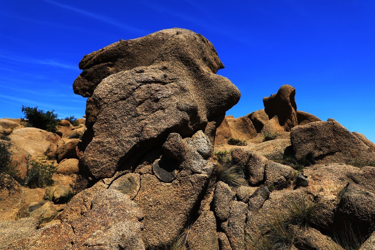 一些并不奇怪的石头