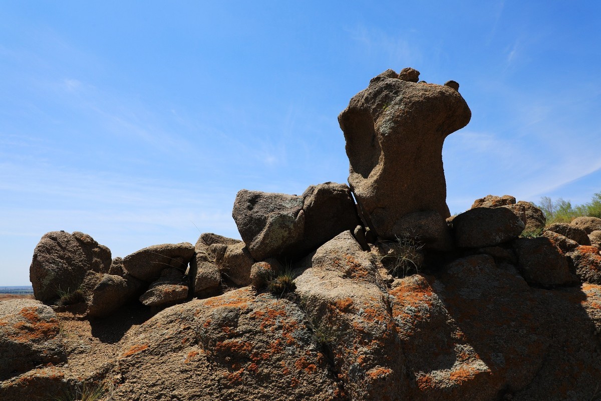 一些并不奇怪的石头