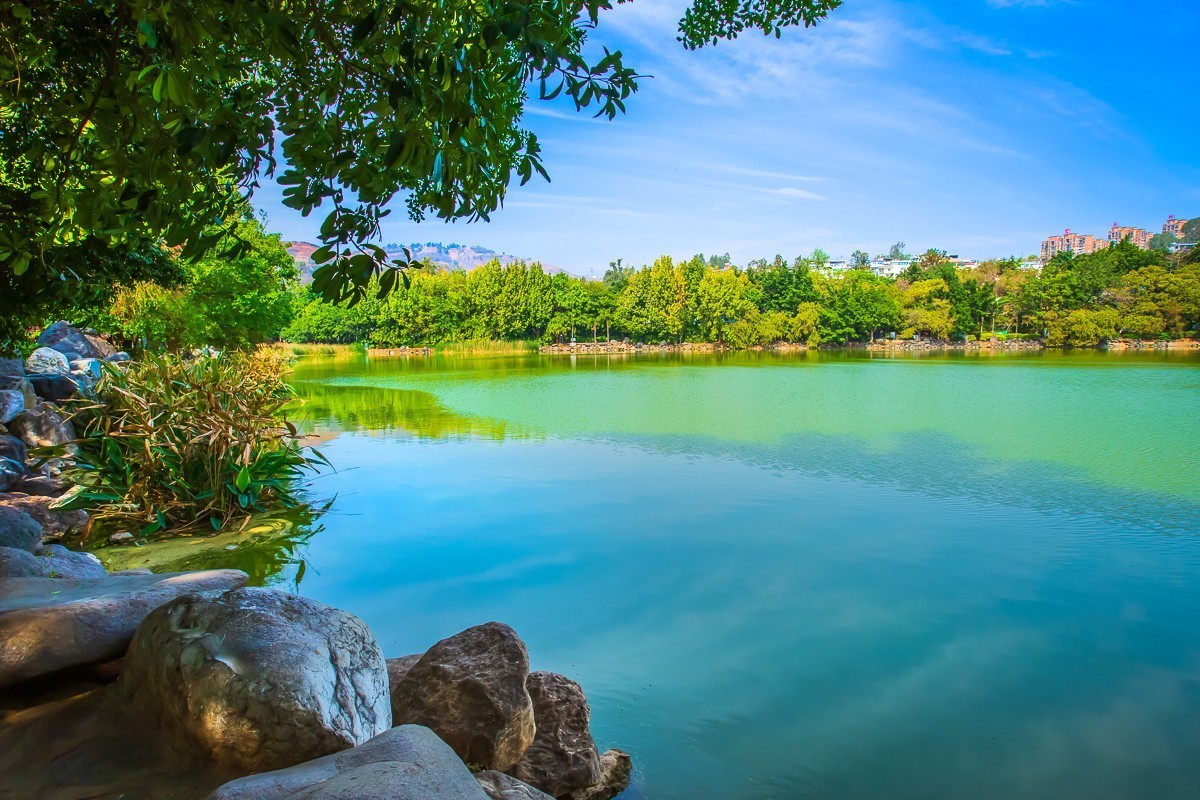 2024-10-10云南东川石头园（一）