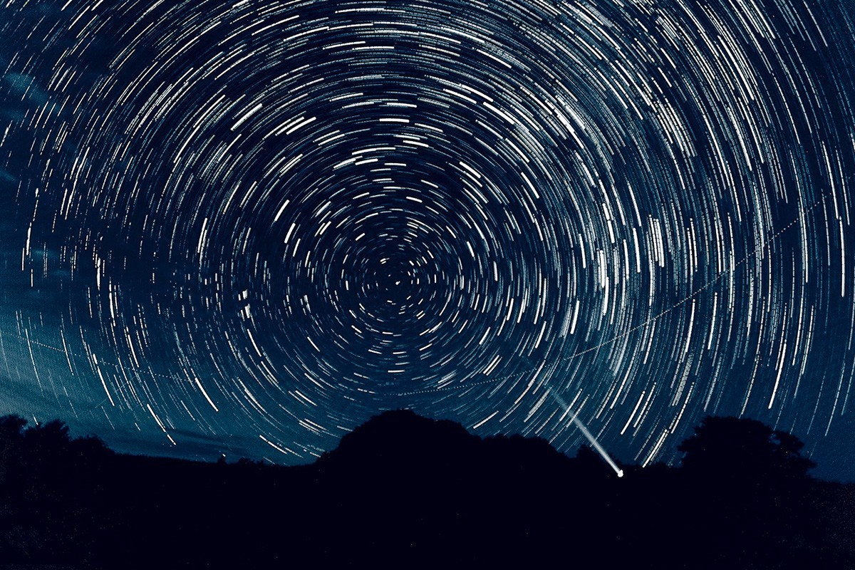 高山草甸的早晚景色