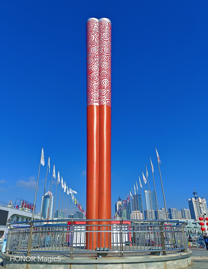 新年第二贴扫街抓怕片《风景，树叶，海鸥还有妹子和非洲哥们》新手机的动力挺热闹！