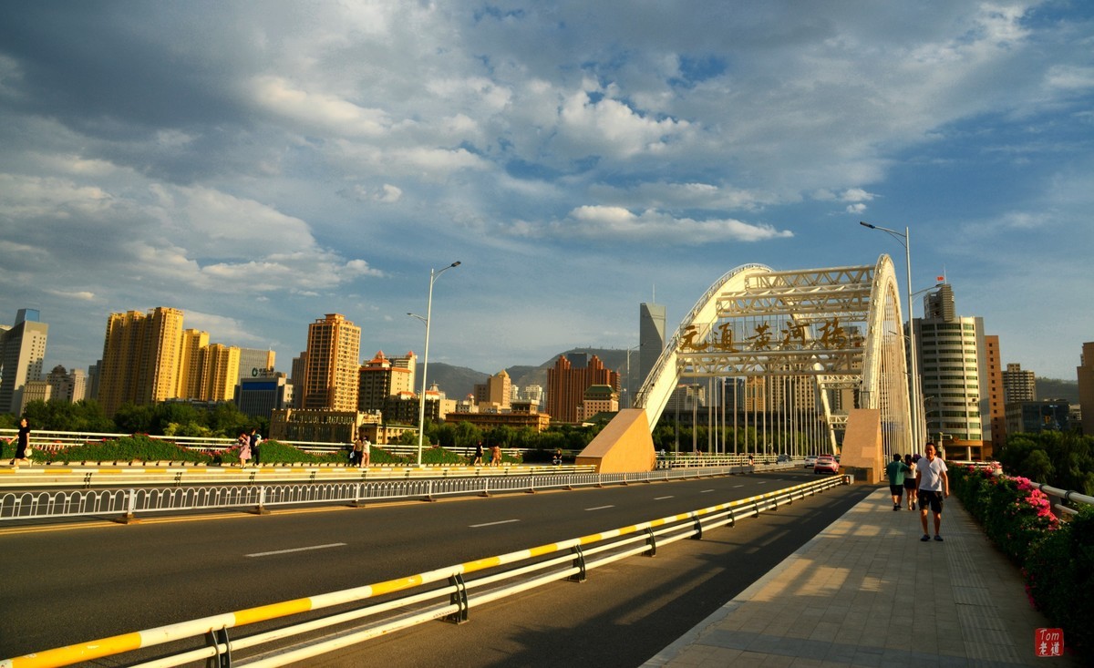 兰州（黄河铁桥、白塔山公园、黄河楼）