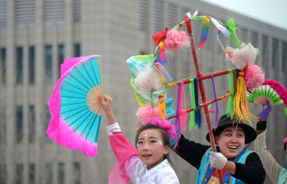 胶州秧歌舞动黄河口