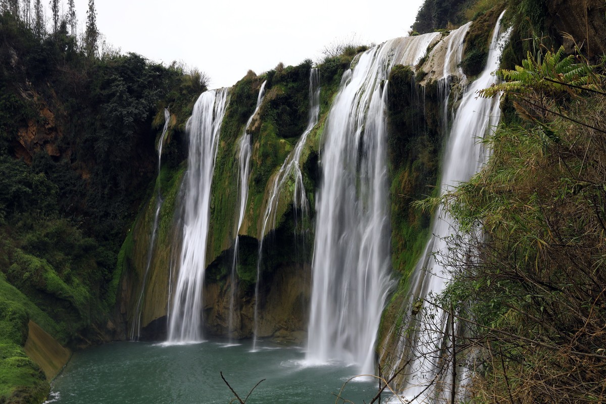 云南罗平九龙瀑布群