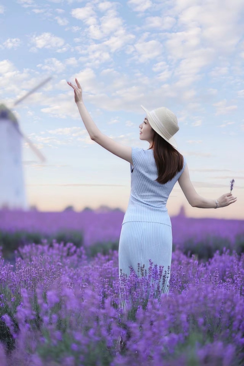 熏衣草中人像--长沙月亮岛4