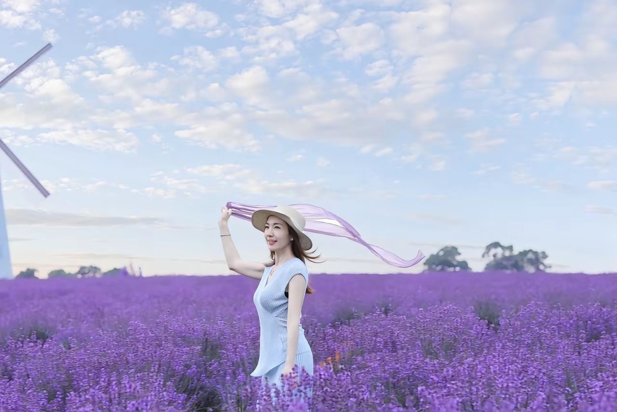 熏衣草中人像--长沙月亮岛4