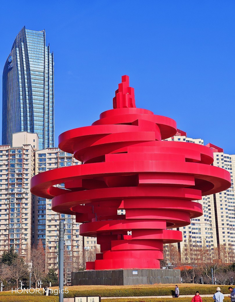 新年第二贴扫街抓怕片《风景，树叶，海鸥还有妹子和非洲哥们》新手机的动力挺热闹！