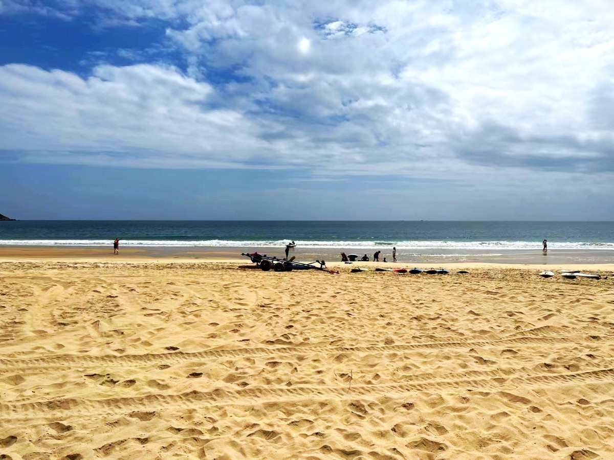 《不老松：纪实摄影》试发一组手机原片看效果！老朽妹妹的姑爷自驾車海南环島游：海景