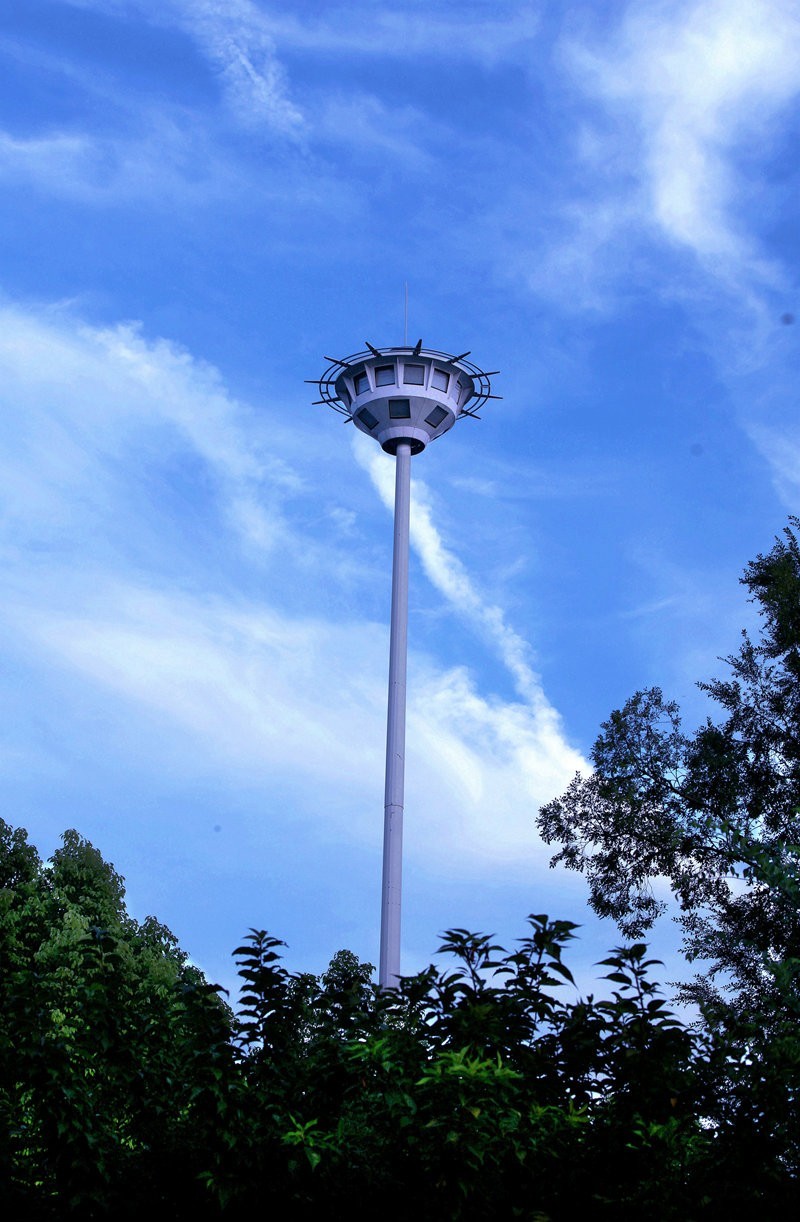 难得一见的蓝天白云