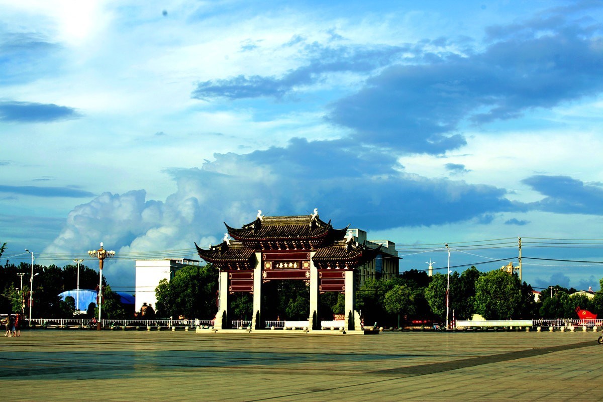 难得一见的蓝天白云