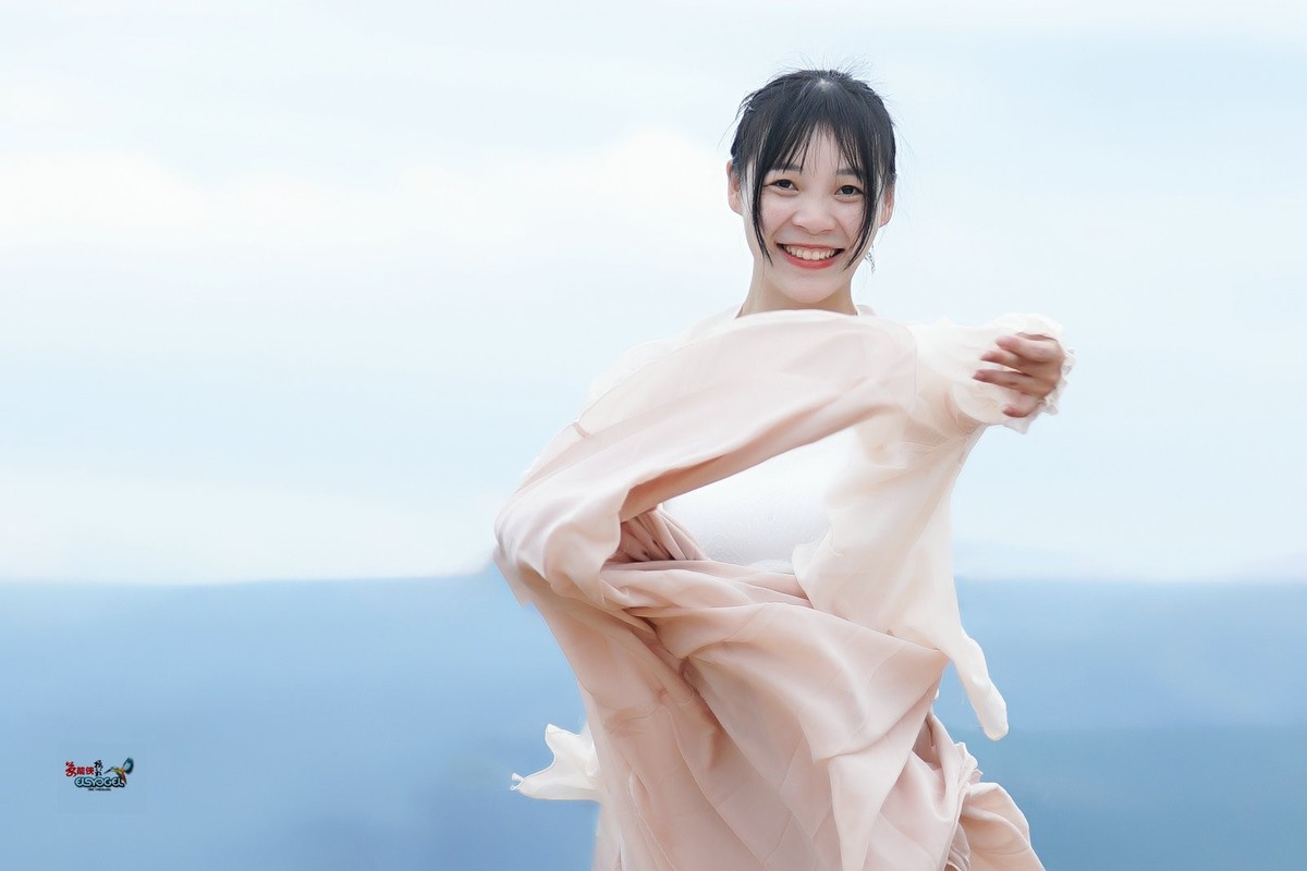 【云海少女】---佳佳