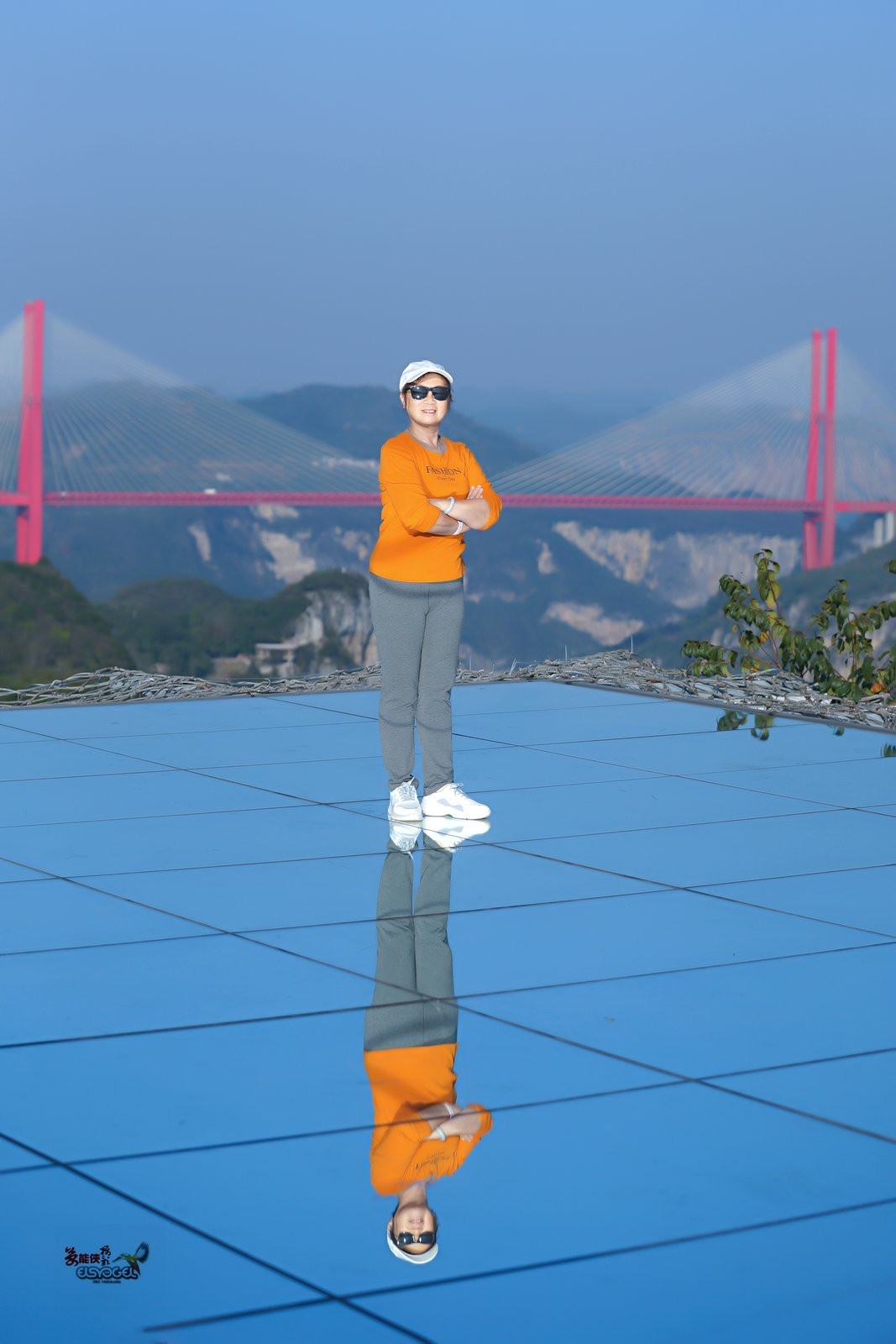 【贵州鸟江天空之境美女】---灿烂