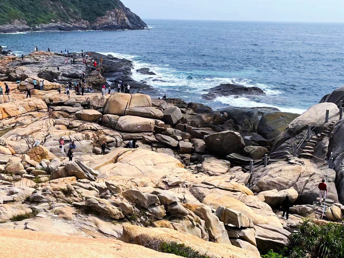 《不老松：纪实摄影》试发一组手机原片看效果！老朽妹妹的姑爷自驾車海南环島游：海景