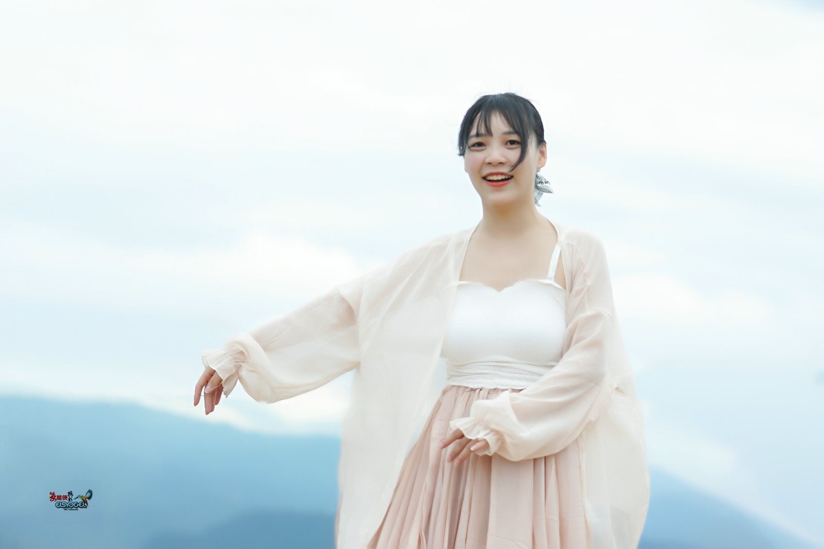 【云海少女】---佳佳