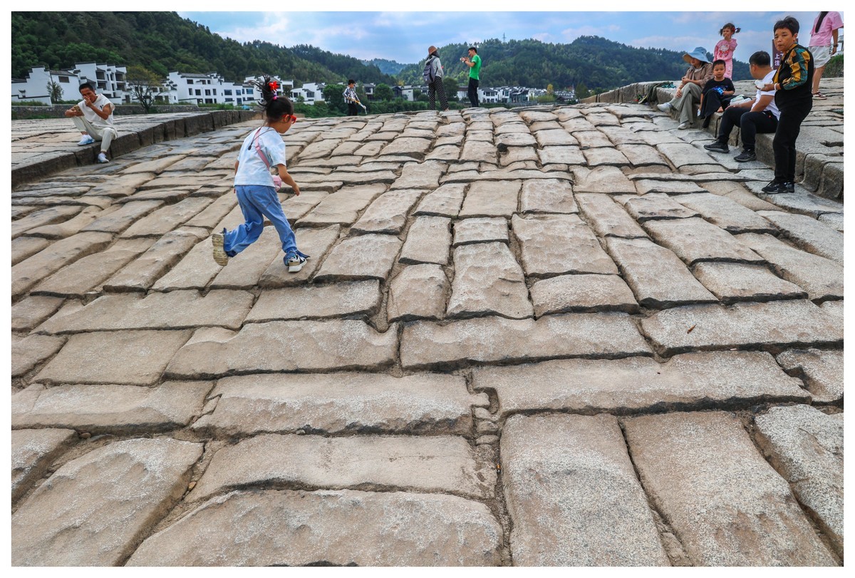 r6 24 105  国庆黄山渔梁坝渔梁村摄