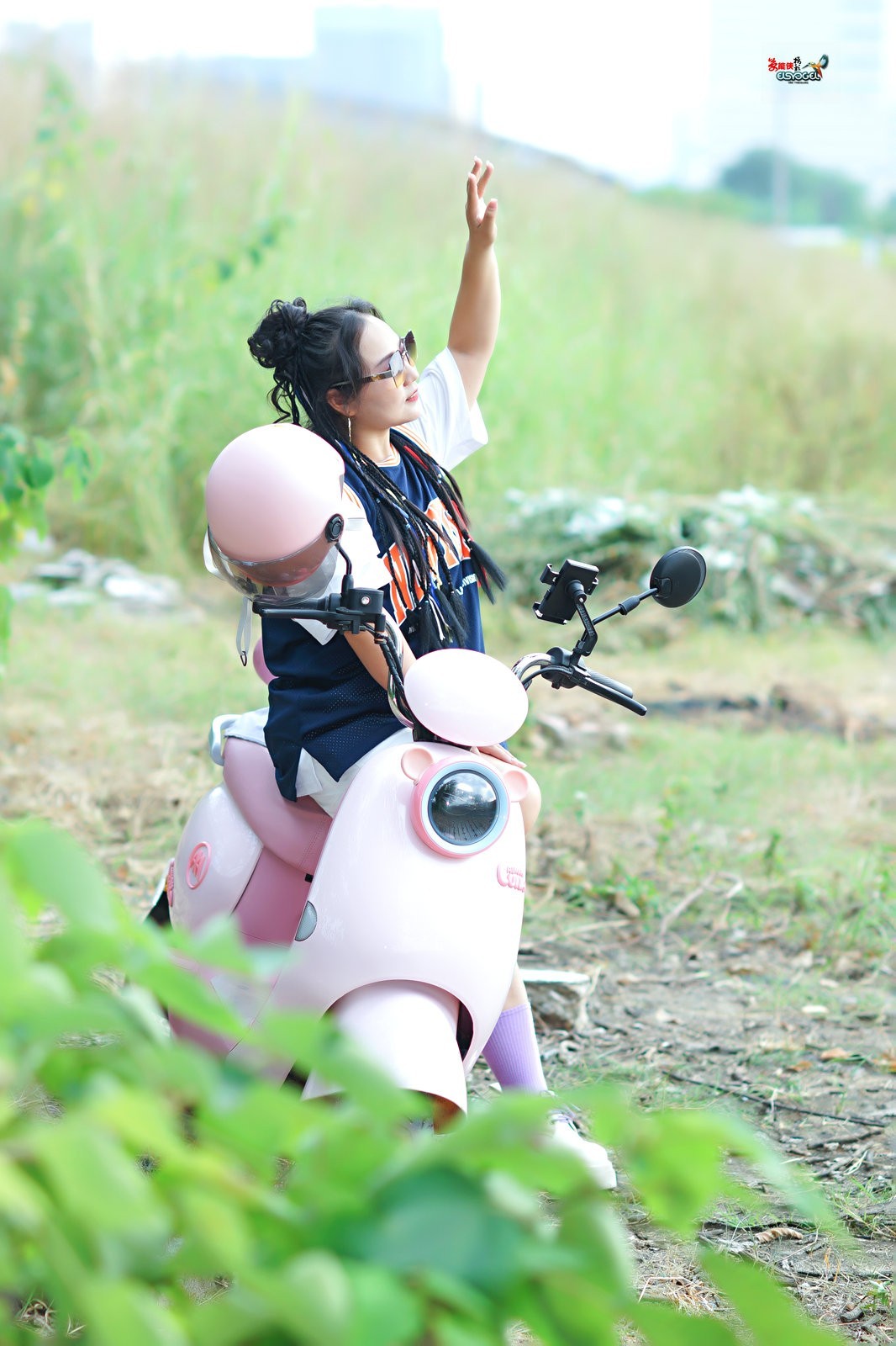 【超级电车美女】---超超