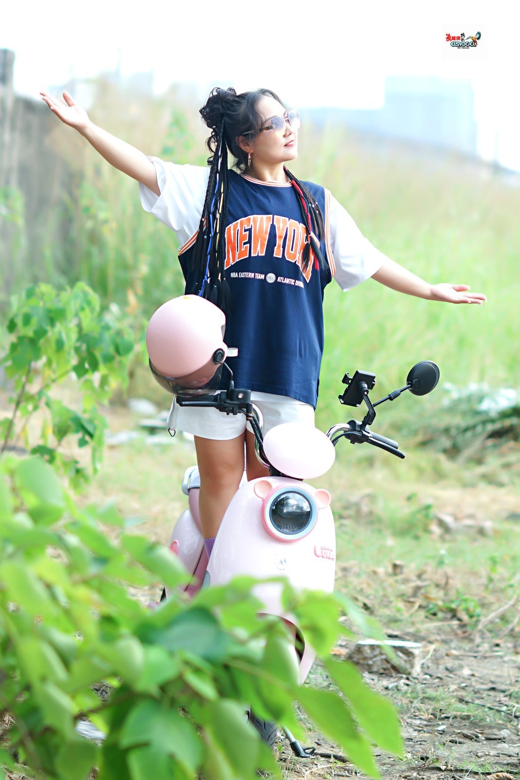 【超级电车美女】---超超