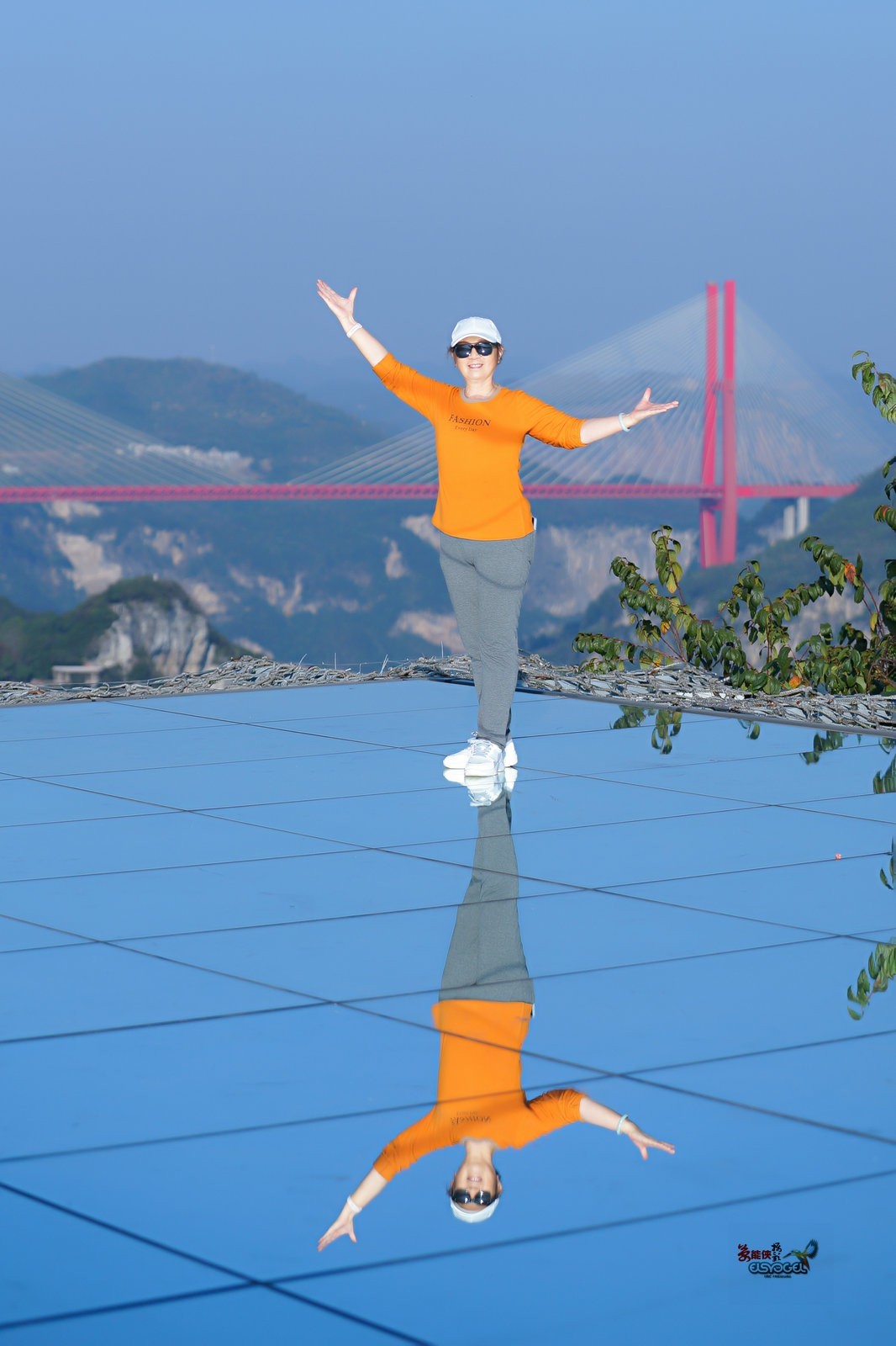 【贵州鸟江天空之境美女】---灿烂